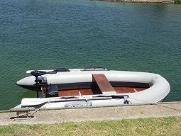 Inflatable boat